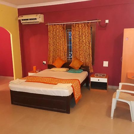 Midguard Sea View Hotel Old Goa Exterior photo