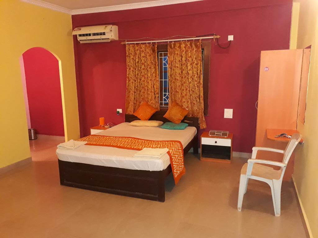 Midguard Sea View Hotel Old Goa Exterior photo