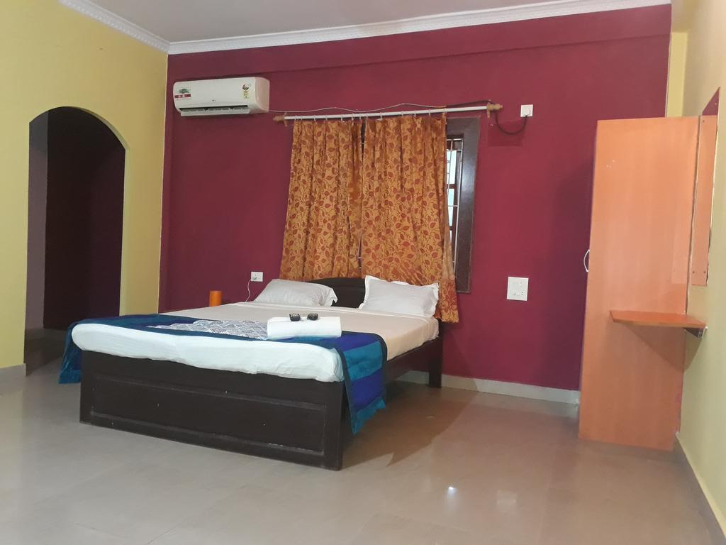 Midguard Sea View Hotel Old Goa Exterior photo